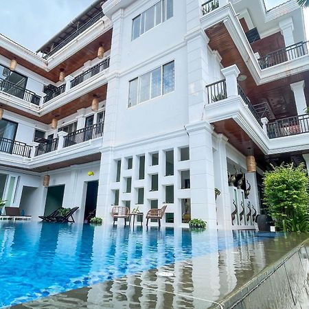The Center Point Hotel Siem Reap Exterior foto