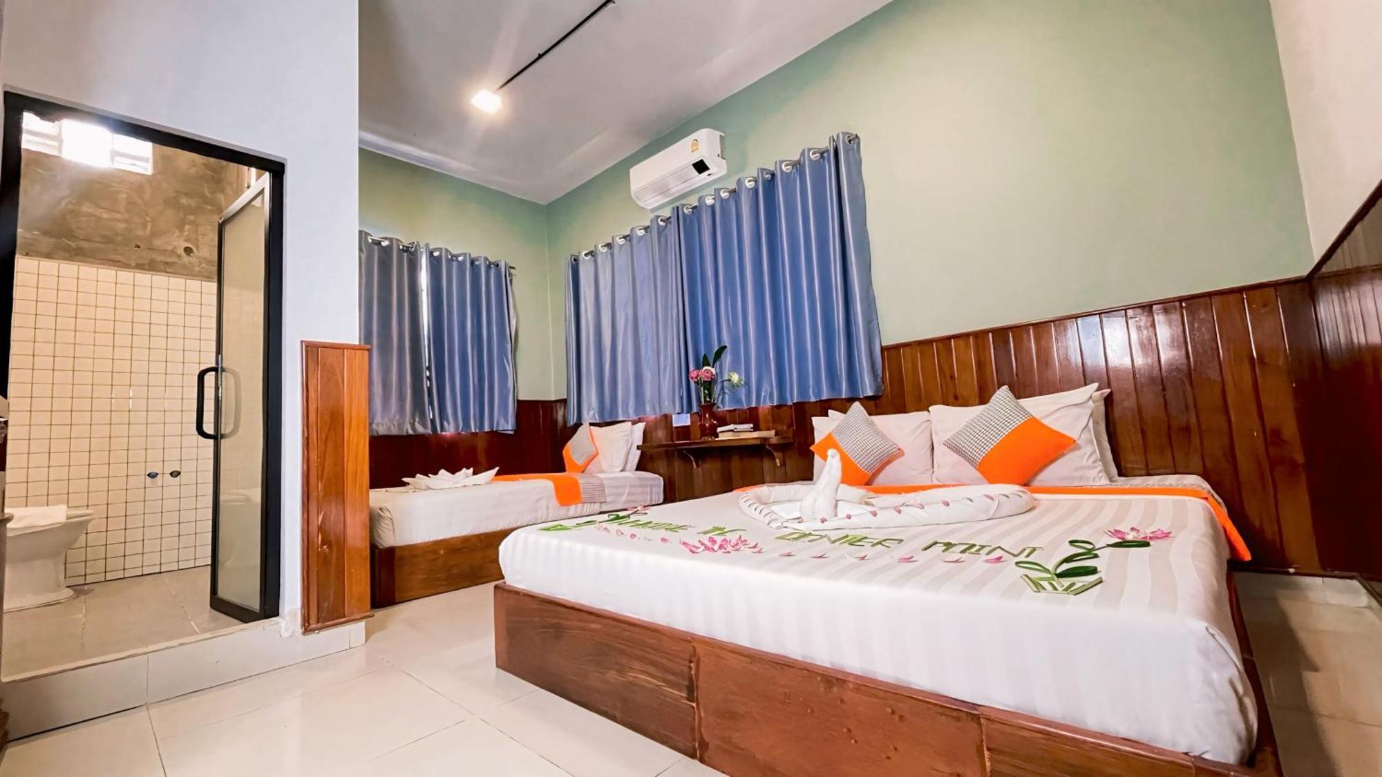 The Center Point Hotel Siem Reap Exterior foto