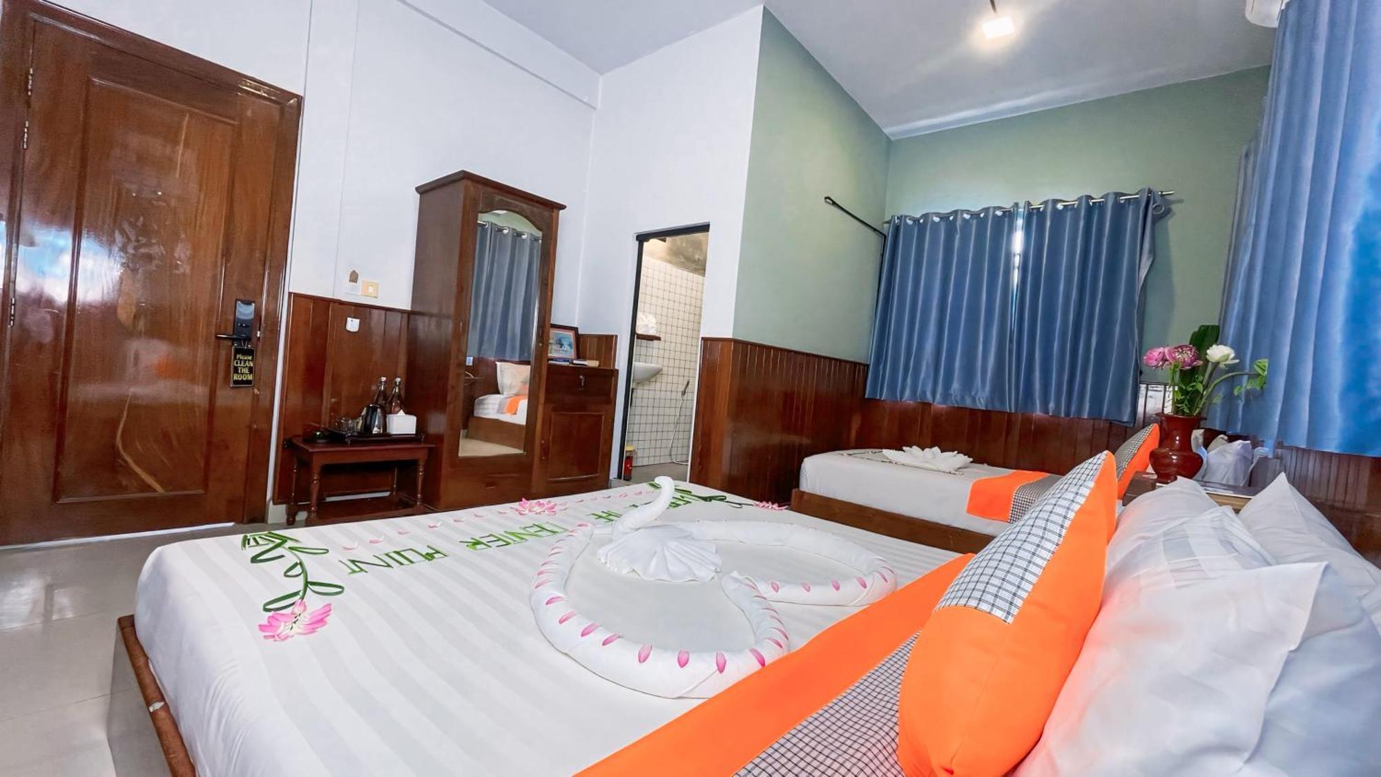 The Center Point Hotel Siem Reap Exterior foto